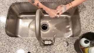 See what Asa Akira does In the Kitchen! U WON’T BELIEVE IT